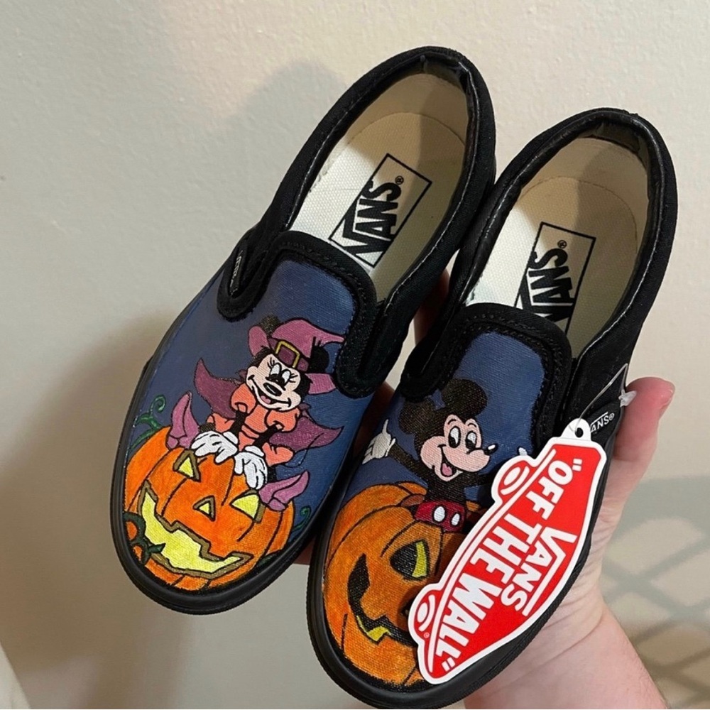 Custom handpainted children’s vans!